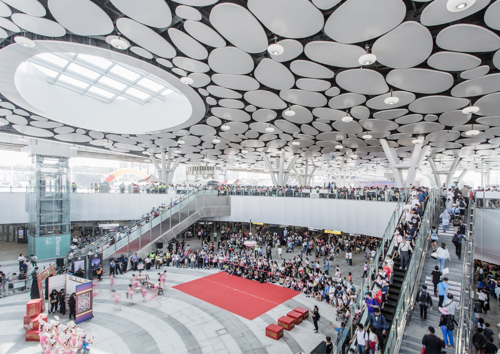 25 10 2018 Kaohsiung Station scheduled for completion in 2023 is now open to the public 